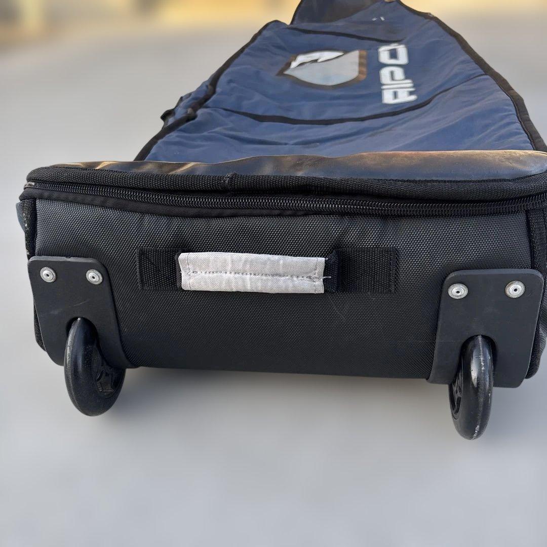 リップカール サーフボードケース 3枚収納