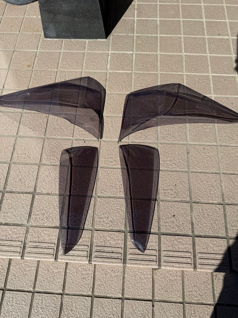 50プリウス前期 スモークテールカバー(やん)