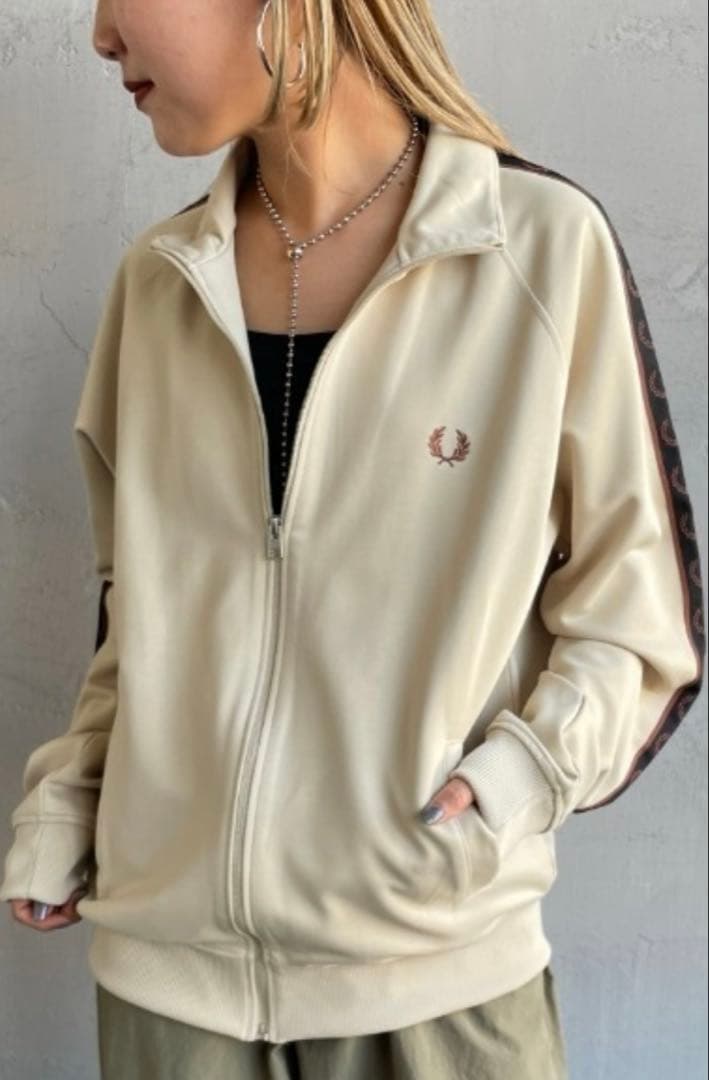 超美 FRED PERRY / Contrast Tape Track JKT