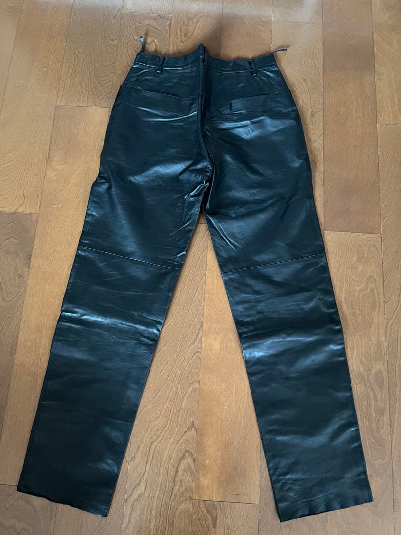 MIUMIUレザーパンツ