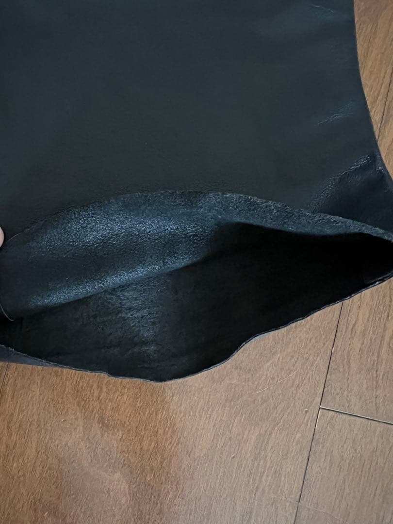 MIUMIUレザーパンツ