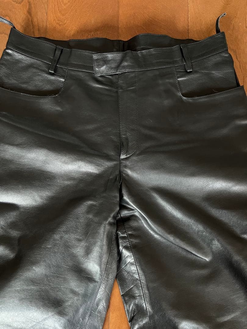 MIUMIUレザーパンツ