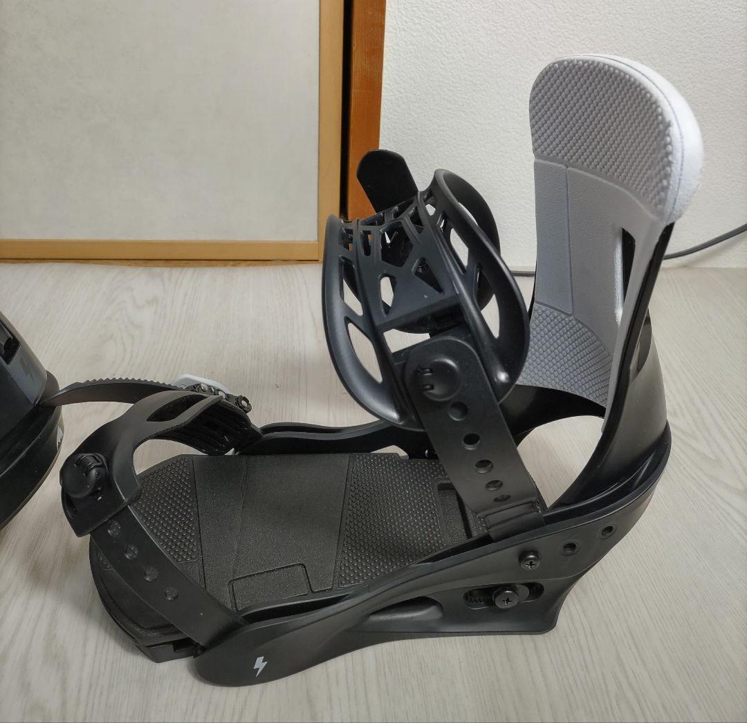 Burtonバートン フリースタイル Re:Flex バインディング