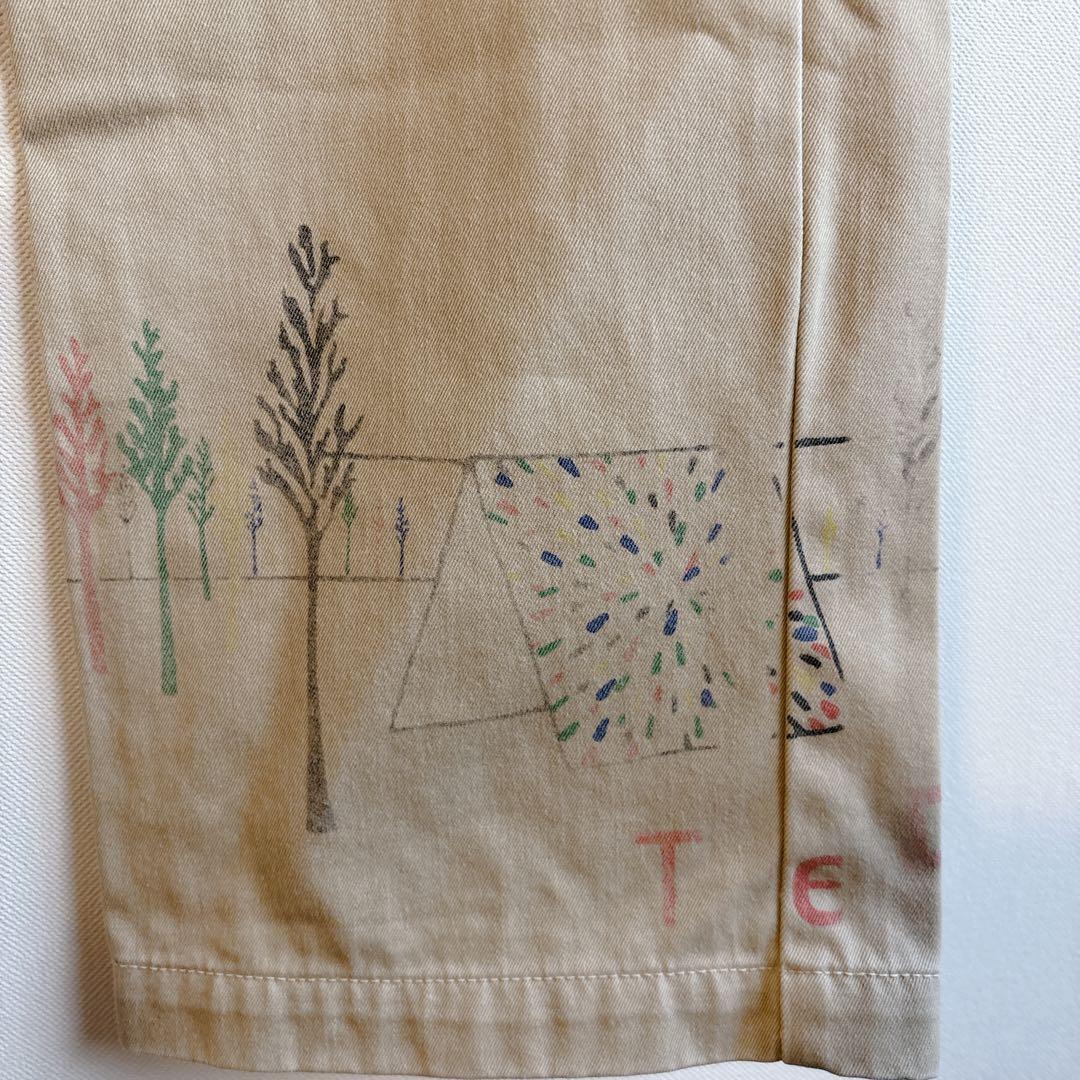 5825レミレリーフ チノパン 落書きプリント　日本製　メンズ　個性的　コットン