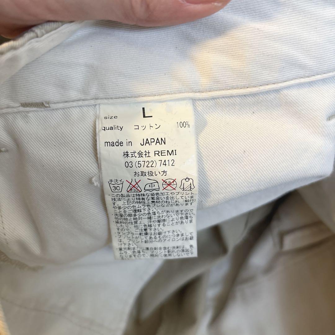 5825レミレリーフ チノパン 落書きプリント　日本製　メンズ　個性的　コットン