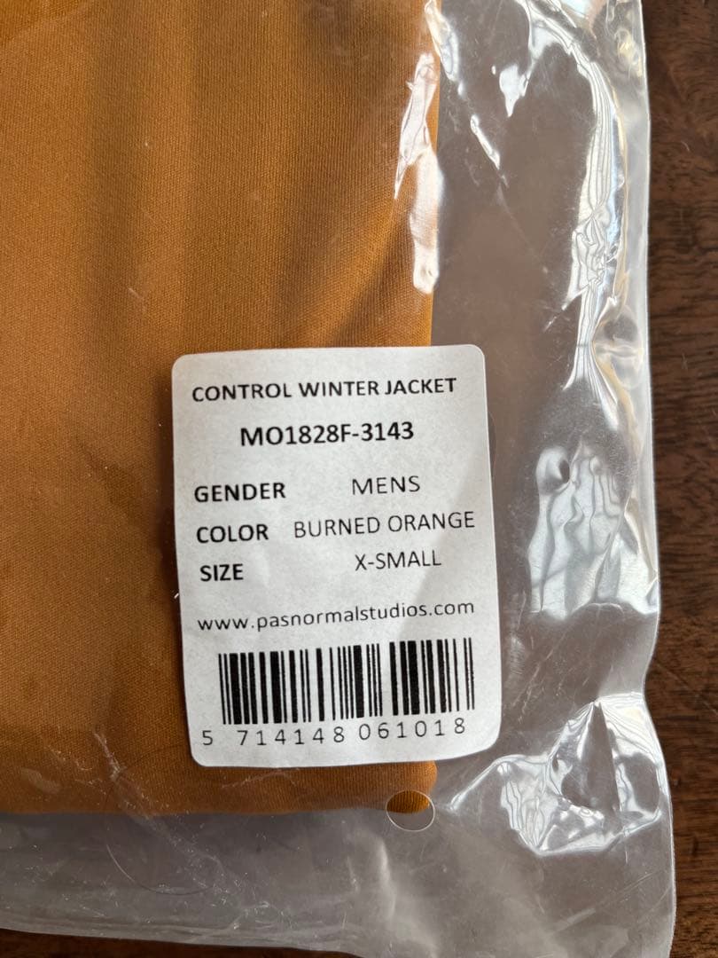 パスノーマルスタジオMen's Essential Thermal Jacket