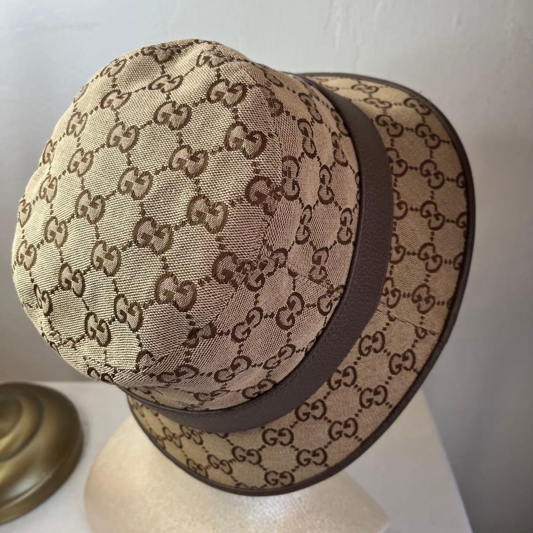 GUCCI GGパターン バケットハット　ベージュ、ブラウン　58M