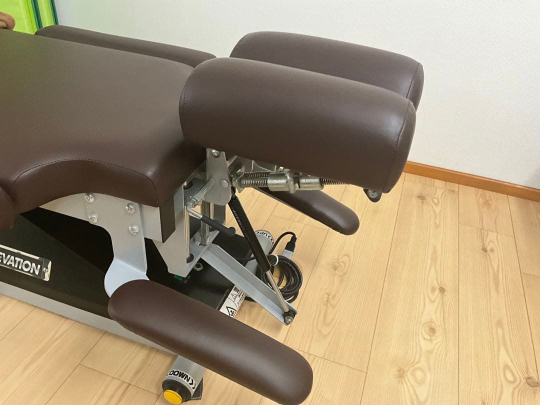 ESAKI MARKS III　昇降 カイロベッド新品張り替え済み