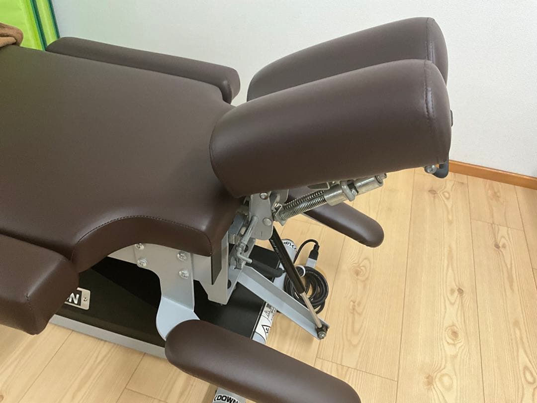 ESAKI MARKS III　昇降 カイロベッド新品張り替え済み