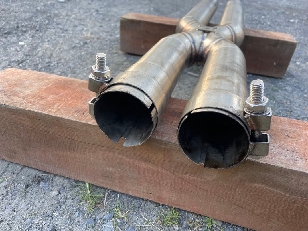 マセラティ　グラントゥーリズモ　センターパイプ