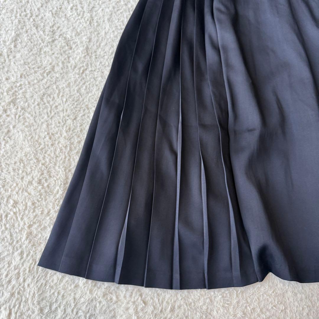 ジユウク プリーツロングワンピース サテン 大きいサイズ 44 ネイビー未使用級