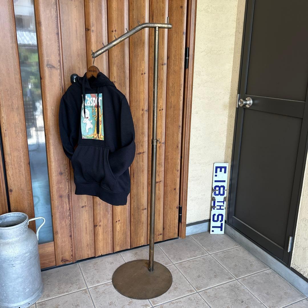 ヴィンテージ スラントハンガー メタルラック シャビー インダストリアル 金