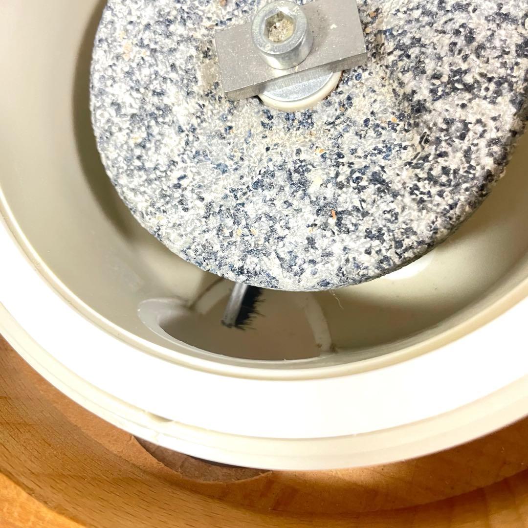 ドイツ Komo 電動石臼製粉機　Fidibus 21 小麦製粉