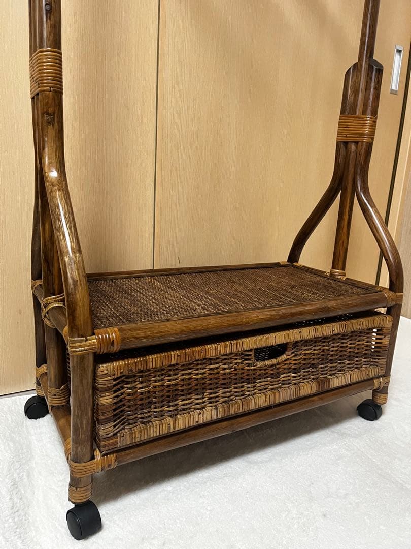 引き取り 配達限定! ラタン家具 ハンガーラック 籐家具 アンティーク