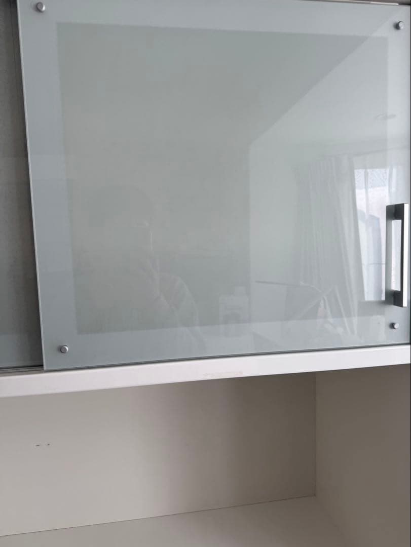 キッチン収納キャビネット