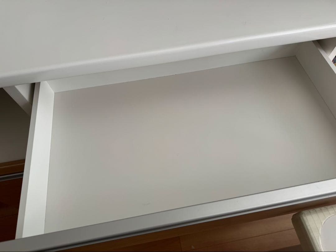 キッチン収納キャビネット