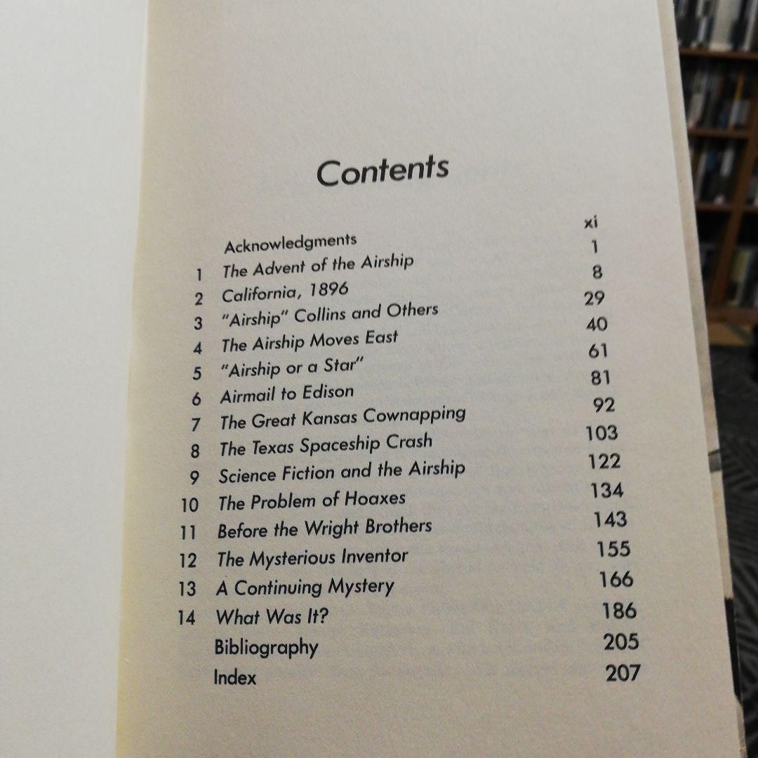 洋書 The Great Airship Mystery by Cohen