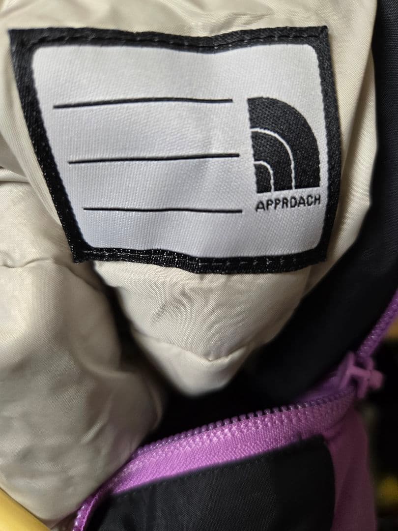 に*ろ様 ノースフェイス キッズスキーウェア　パープル　90CM　NSJ6191