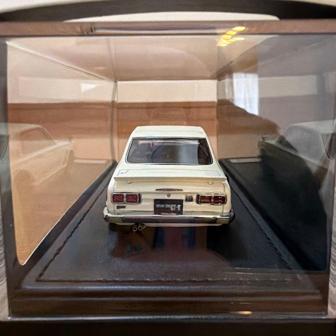 ソン様 スカイライン 2000 GT-R 白 1/43