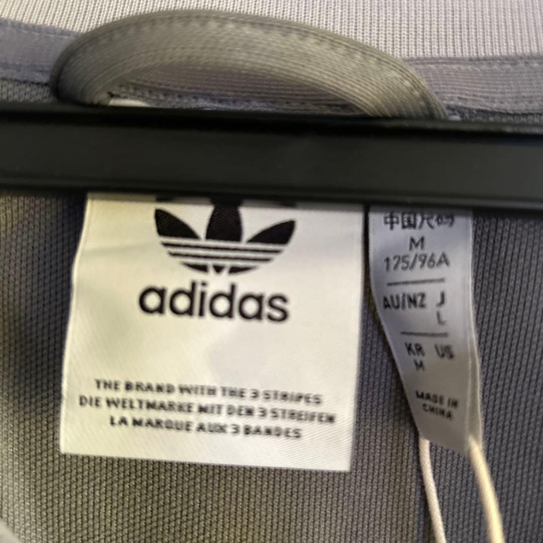 adidas アディカラー クラシック　トラックトップ（ジャージ）