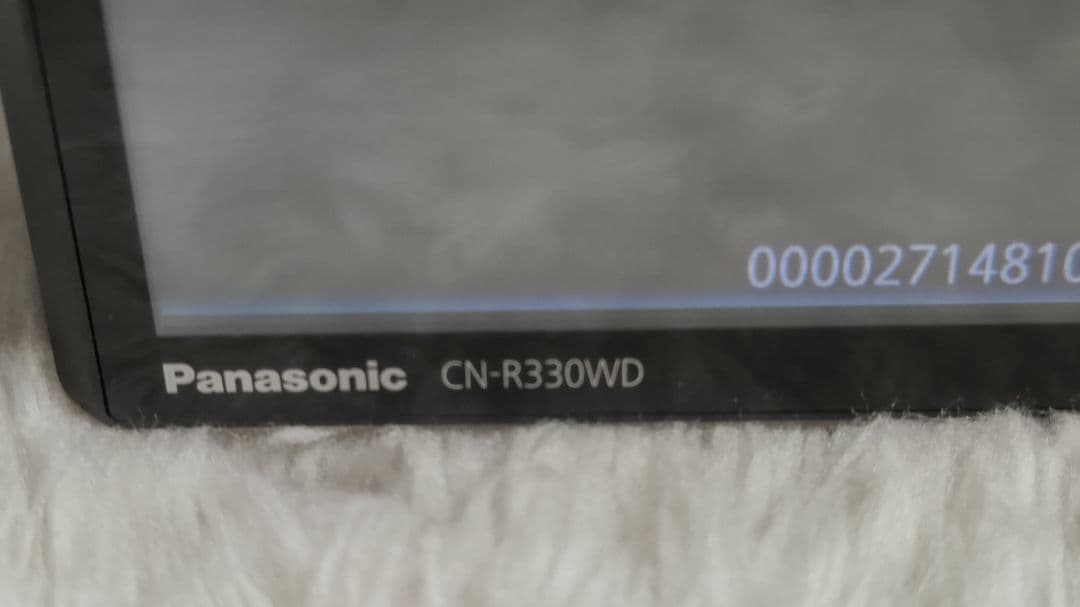 （最終値下げ）Panasonic Strada カーナビ CN-R330WD