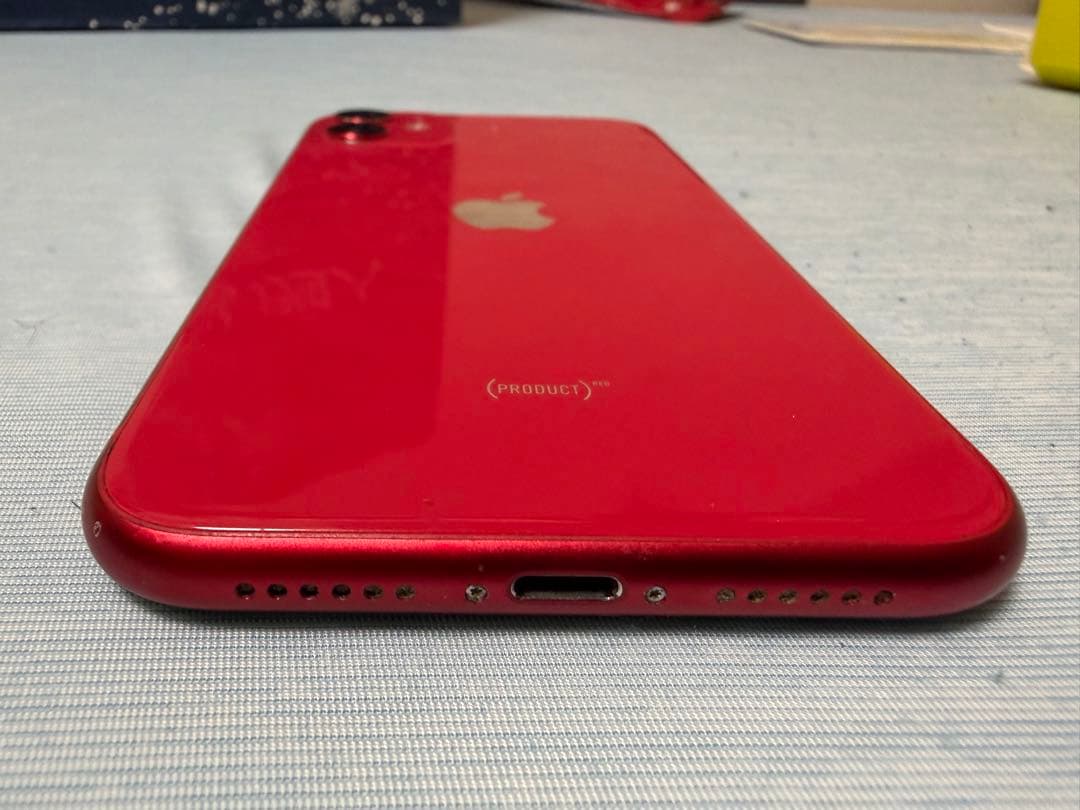 iPhone 11 赤SIMロック解除済 128GB バッテリー83%