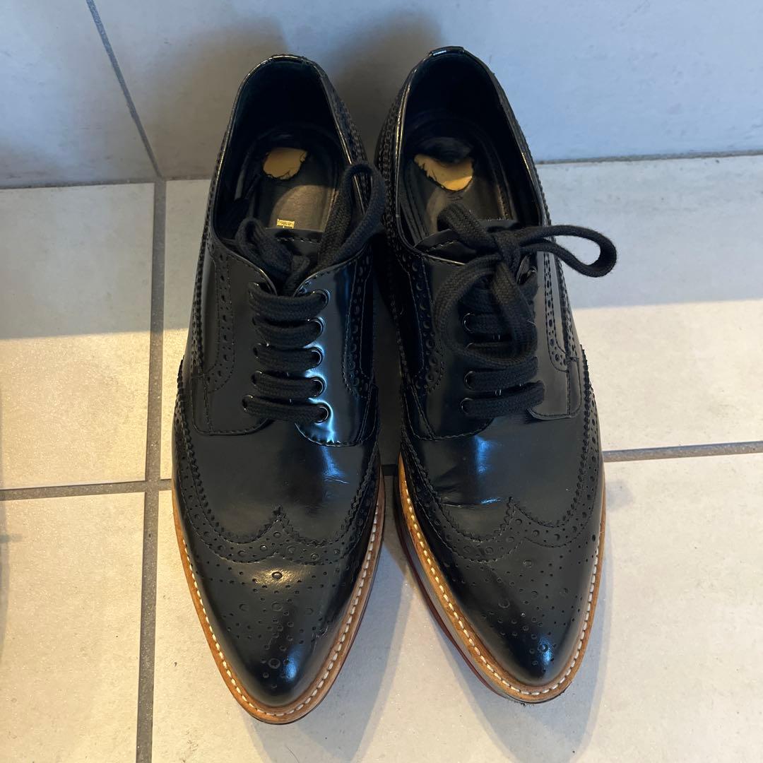 PRADA レディース　靴　スニーカー　サンダル