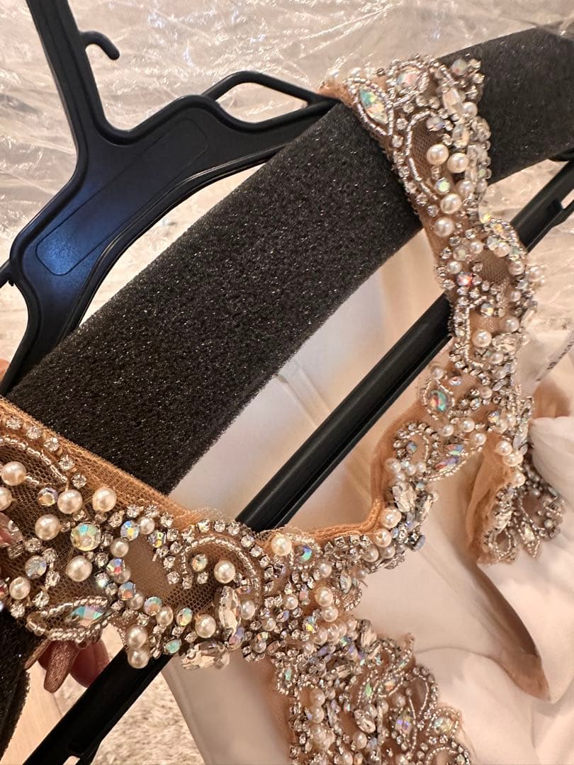 ホワイトビジューネックタイトドレスAngelR