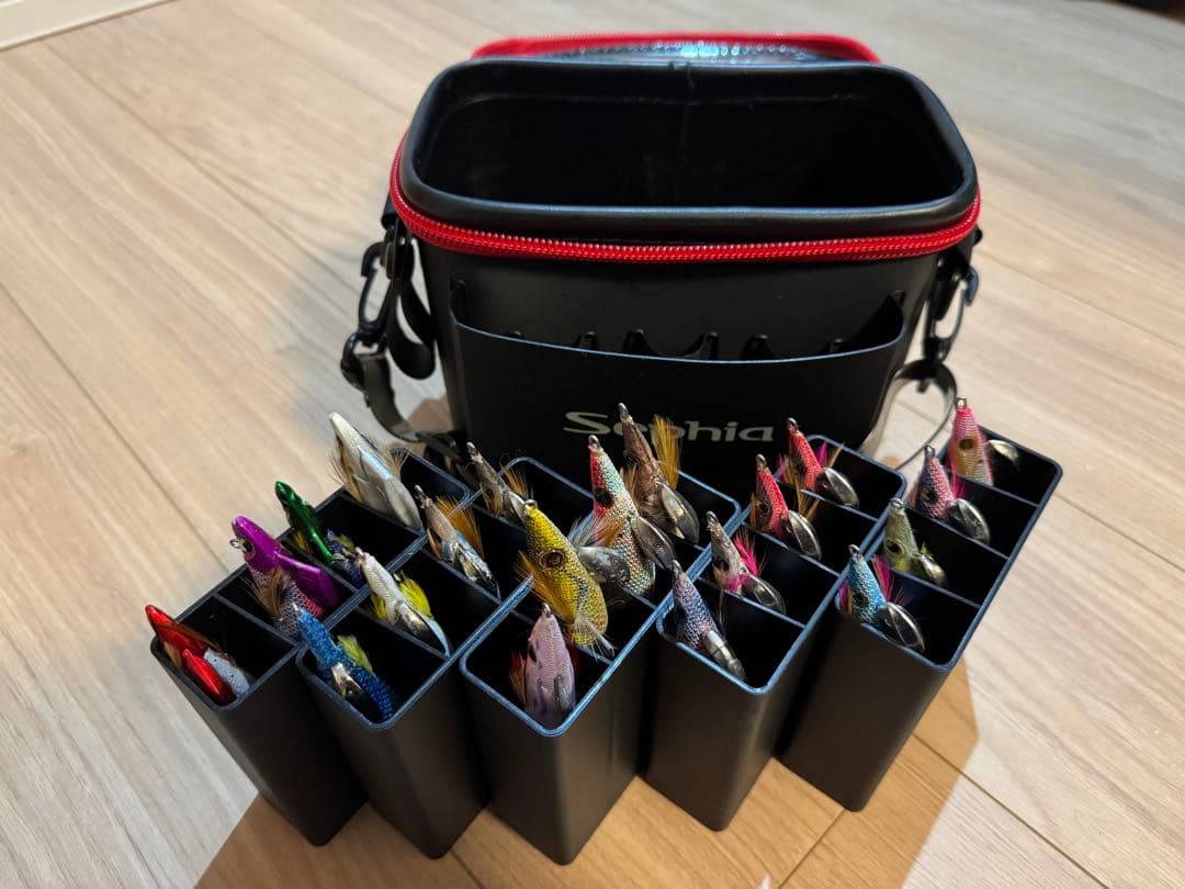 エギの詰め合わせ（ケース付き）中古。　一部未使用あり