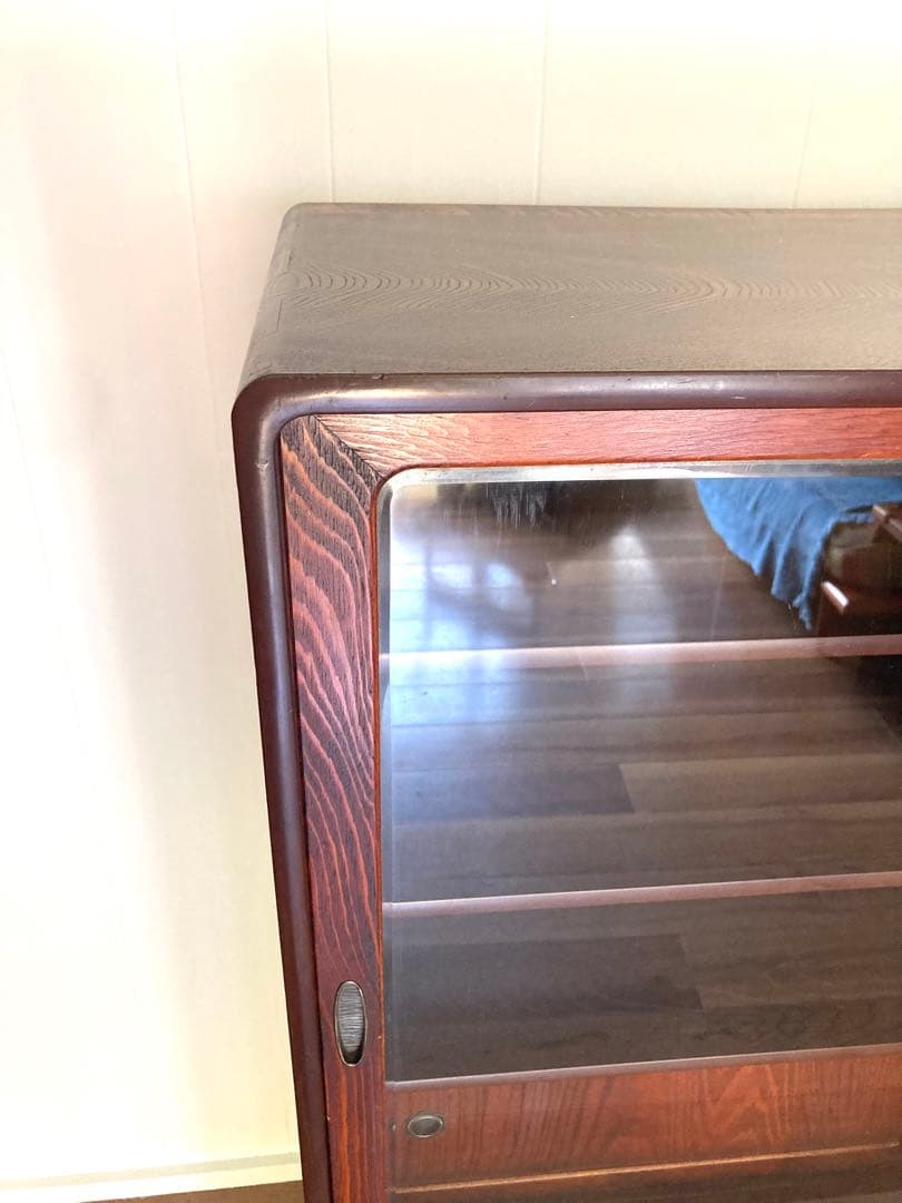 【連休sale】佇まい良さげな収納棚　食器棚