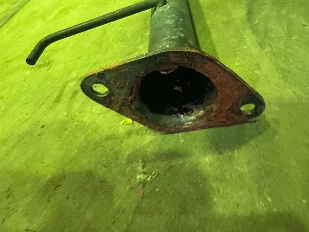 エルグランドe52 中間マフラー