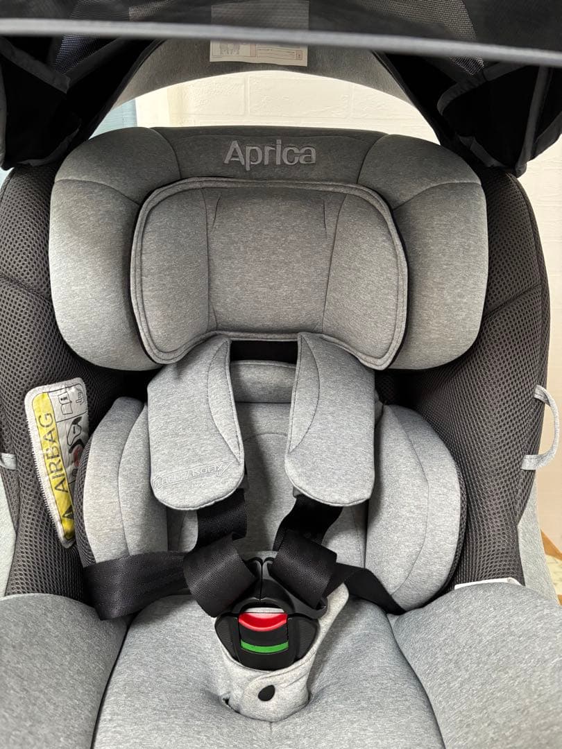 【美品】Aprica アップリカ　クルリラ　チャイルドシート