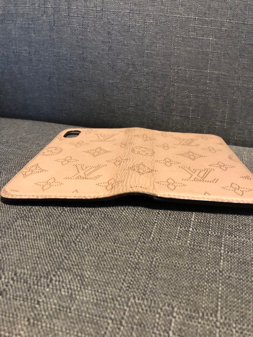 日本限定色　x xsケース　マヒナ　ヴィトンマグノリア　iPhone16e