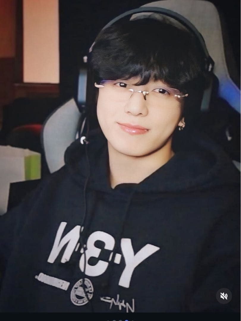 Y-3 NBHD GRAPHIC HOODIE adidas 黒 ジョングク