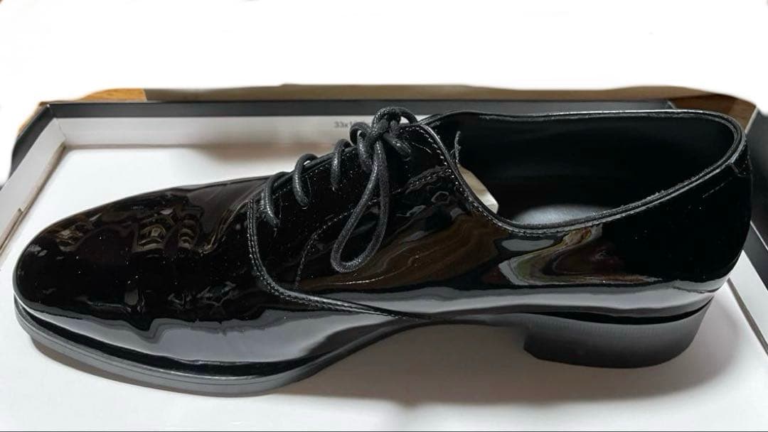 THE TREAT DRESSING エナメルシューズ 光沢黒25.5cm新郎