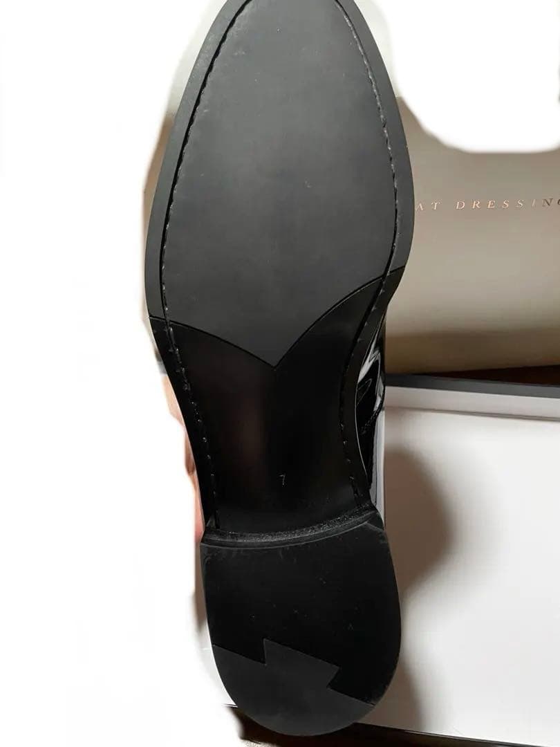 THE TREAT DRESSING エナメルシューズ 光沢黒25.5cm新郎