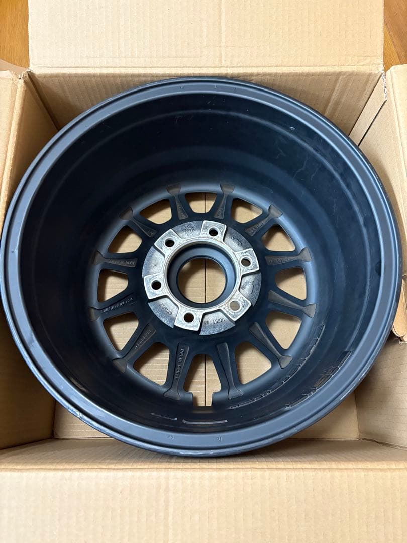 17インチ アルミホイール 6穴139.7 | デルタフォース オーバル1本のみ