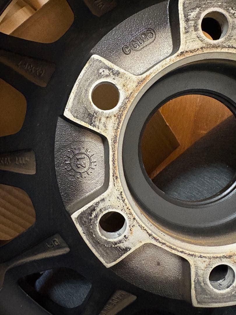 17インチ アルミホイール 6穴139.7 | デルタフォース オーバル1本のみ