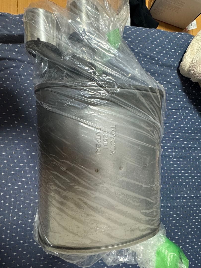 70カムリ　純正マフラー　新車外し