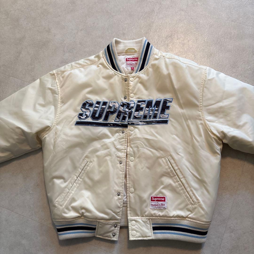 SUPREME アイボリースタジャン