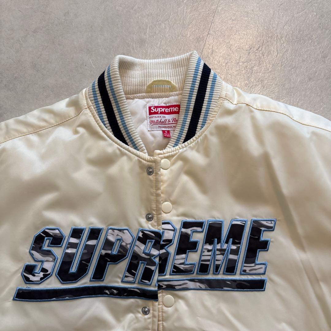 SUPREME アイボリースタジャン