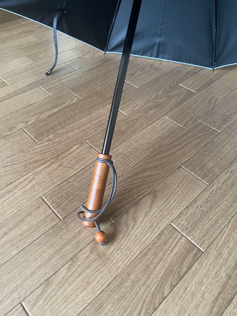 サンバリア100 折りたたみ日傘 木製ハンドル