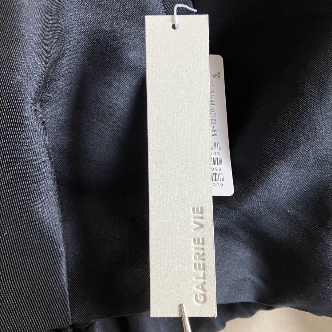 【ギャルリーヴィー】2024AWシェイプメモリーウェザー タックヘムブルゾン