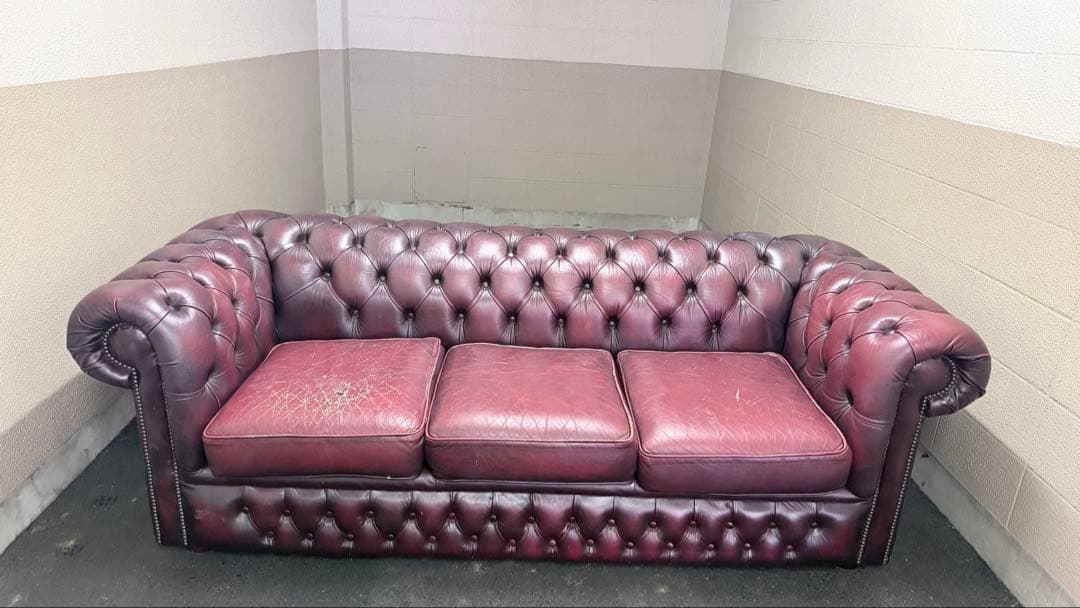 ディスティンクティブ チェスターフィールド エセックス 3シーター ソファ