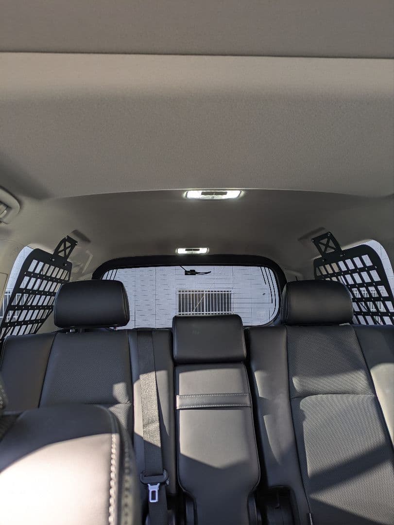 マッキー　プラド150　インナーメッシュパネル　左右セット　無塗装品