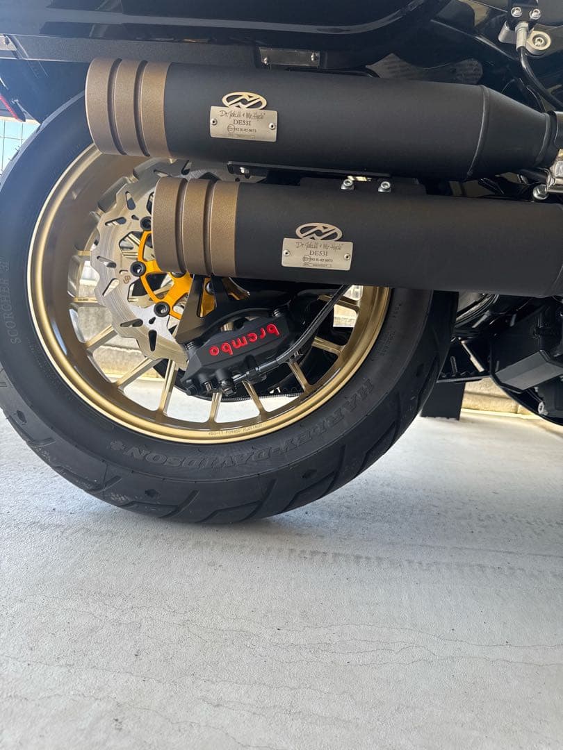 スリップオンマフラー デュアルエキゾースト ブラック