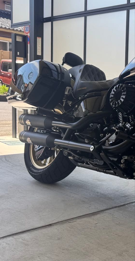 スリップオンマフラー デュアルエキゾースト ブラック