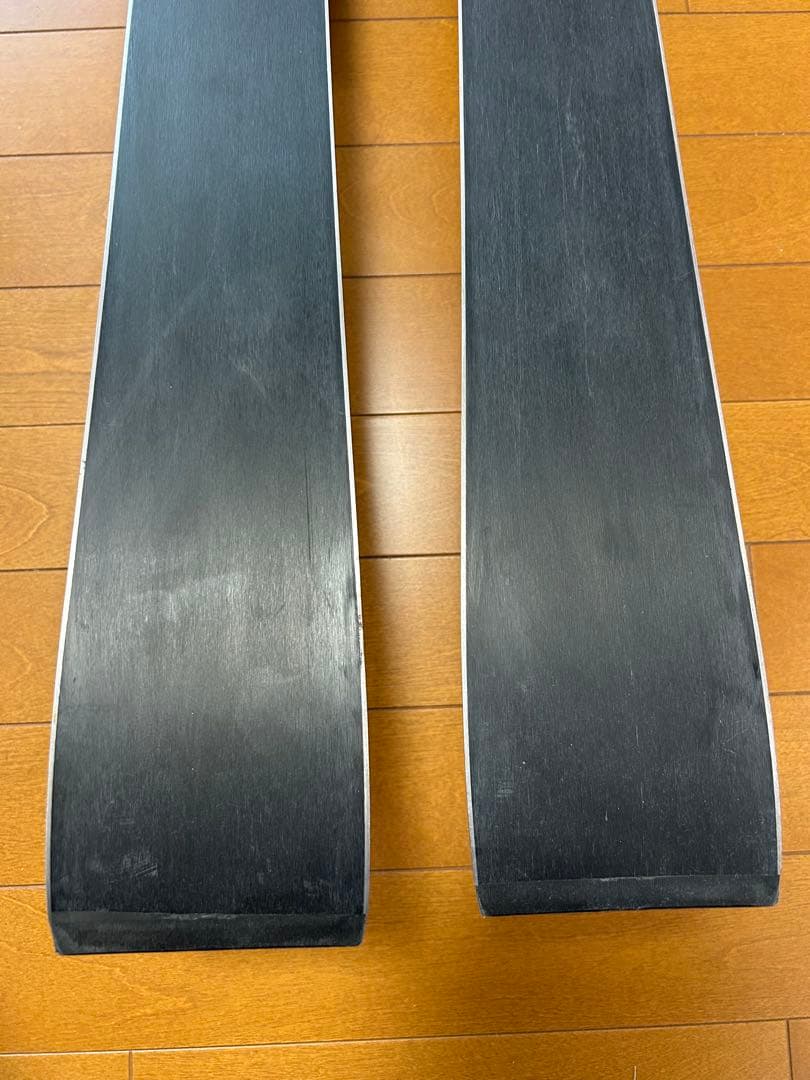 サロモン24-25モデル　SALOMON S／RACE8 M11