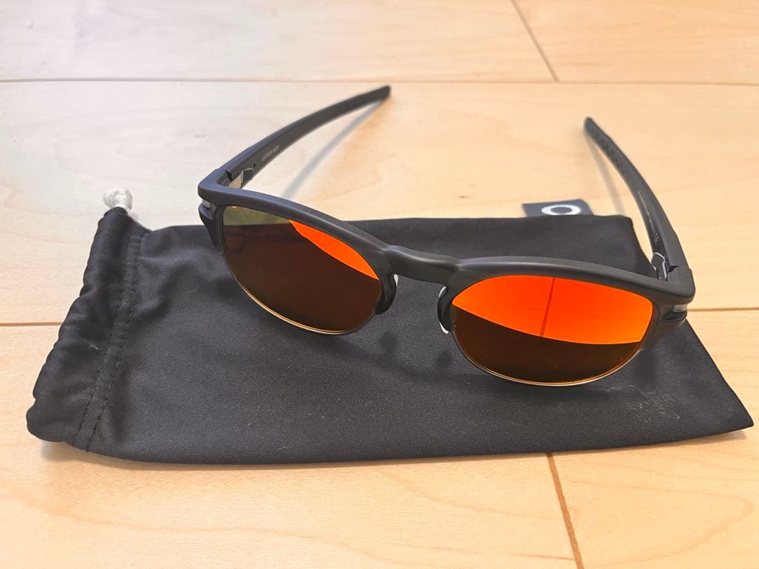 【みずっきー】オークリー　サングラス　オレンジ　黒
