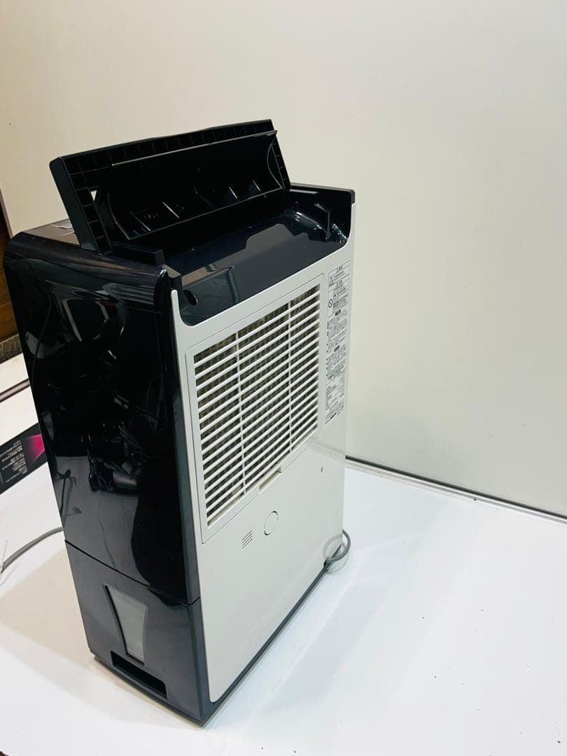 2022年製 CORONA 除湿機 CD-H18A 動作品